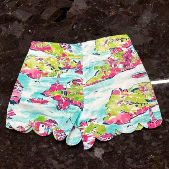 Crown & Ivy Shorts 0P - Picture 2 of 4